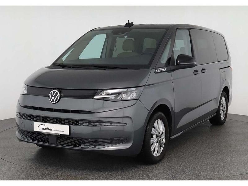 Second-hand VW Multivan Basis 150 CP (110 kW) 2024 Gri Monovolum