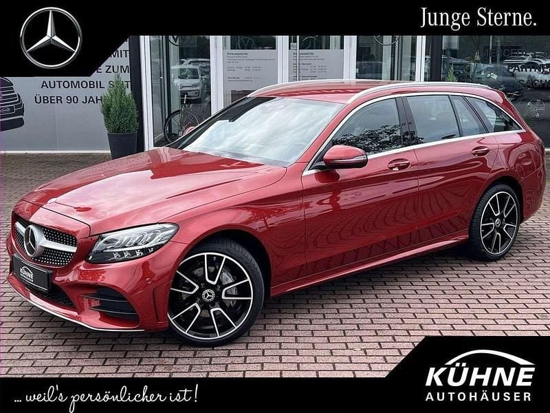 Designo hyazinthrot Gebraucht 2021 Mercedes C220 AMG Kombi | 30.300 € (Guter Preis) - Bild 1/4