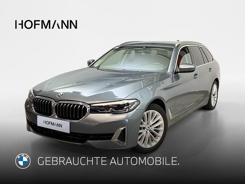 Bluestone metallic Gebraucht 2022 BMW 520 Luxury Line Kombi | 39.437 € (Fairer Preis) - Bild 1/3