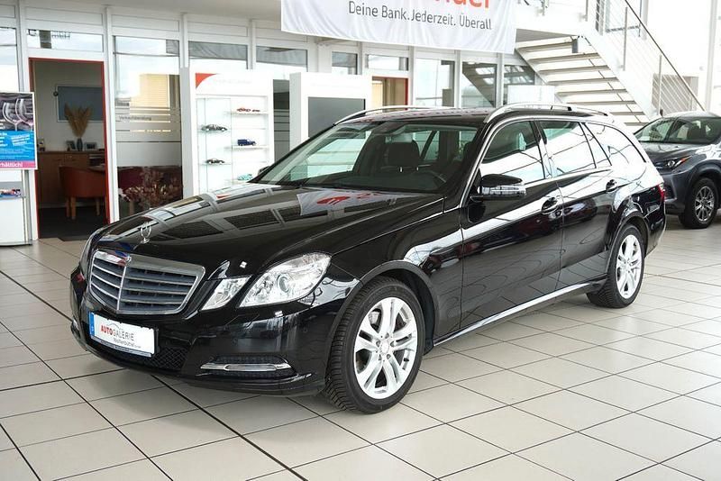 Second-hand Mercedes E300 231 CP (169 kW) 2012 Negru Break