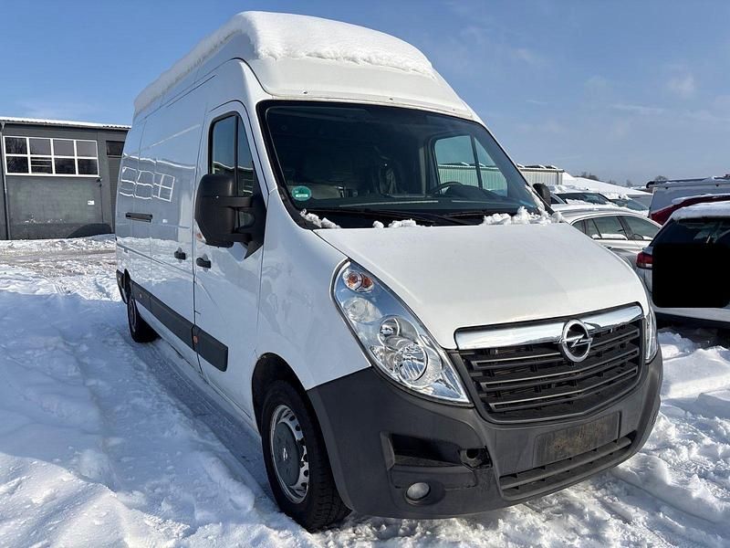 Weiß Gebraucht 2018 Opel Movano Van / Kleinbus | 13.800 € (Superpreis) - Bild 1/4