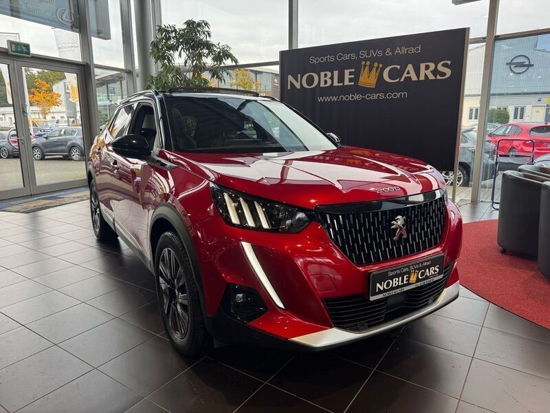 Elixierrot (metallic) Gebraucht 2020 Peugeot 2008 GT SUV | 22.880 € (Etwas zu teuer) - Bild 1/4