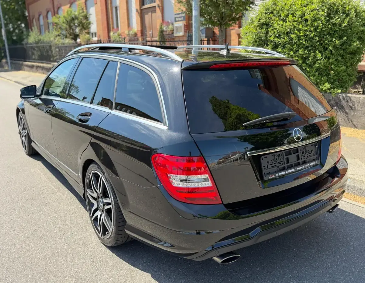 Gebraucht Mercedes C350 AMG 265 PS (194 kW) 2014 Schwarz Kombi
