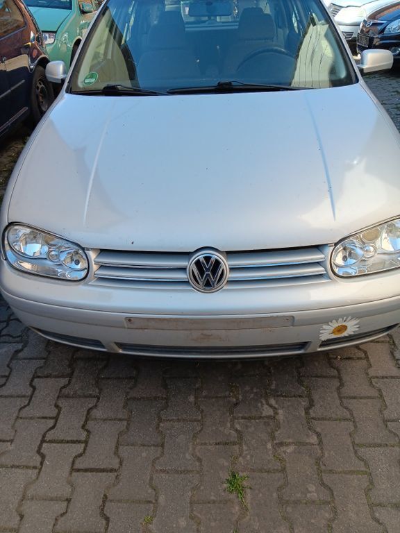 Grau Gebraucht 1999 VW Golf IV Limousine | 799 € (Guter Preis) - Bild 1/4