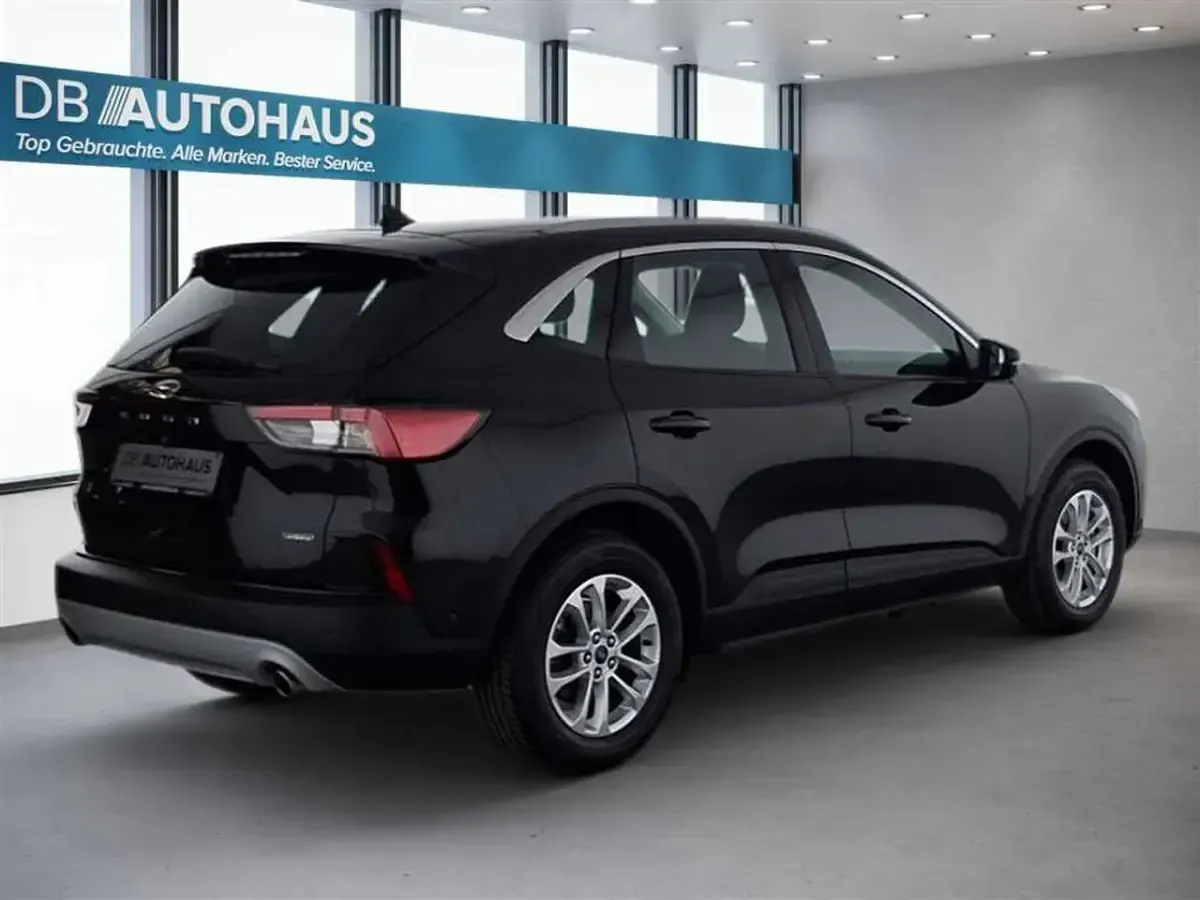 Gebraucht Ford Kuga Titanium 224 PS (164 kW) 2022 Schwarz SUV