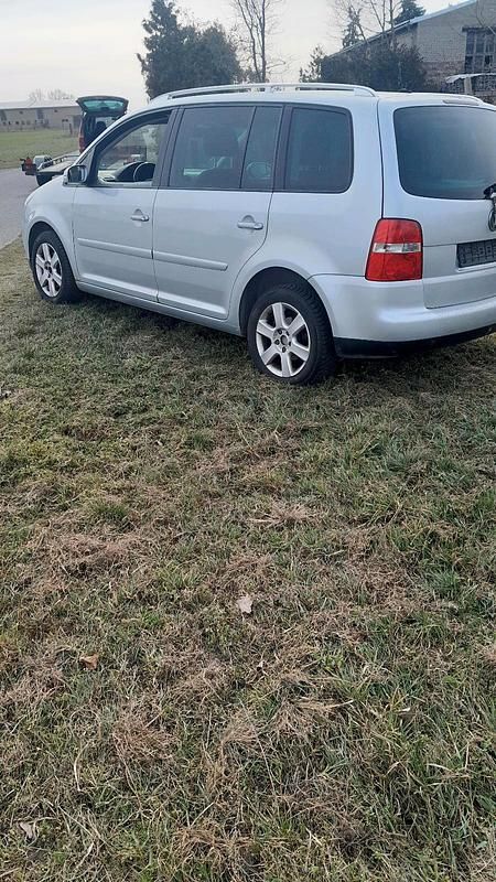 Gebraucht VW Touran 131 PS (96 kW) 2003 Silber Van / Kleinbus