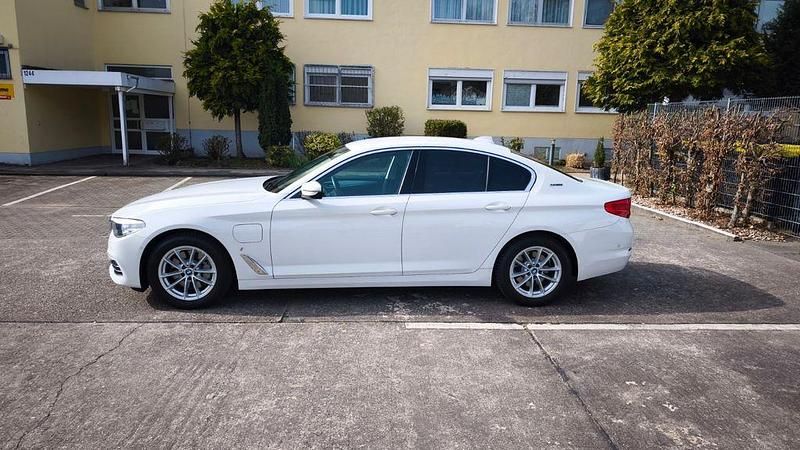Gebraucht BMW 530e iPerformance 252 PS (185 kW) 2018 Weiß Limousine