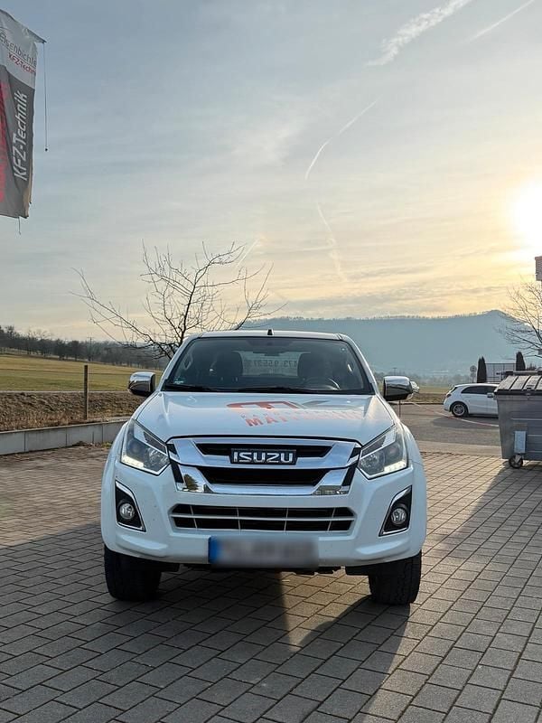 Gebraucht Isuzu D-Max 163 PS (119 kW) 2019 Weiß SUV