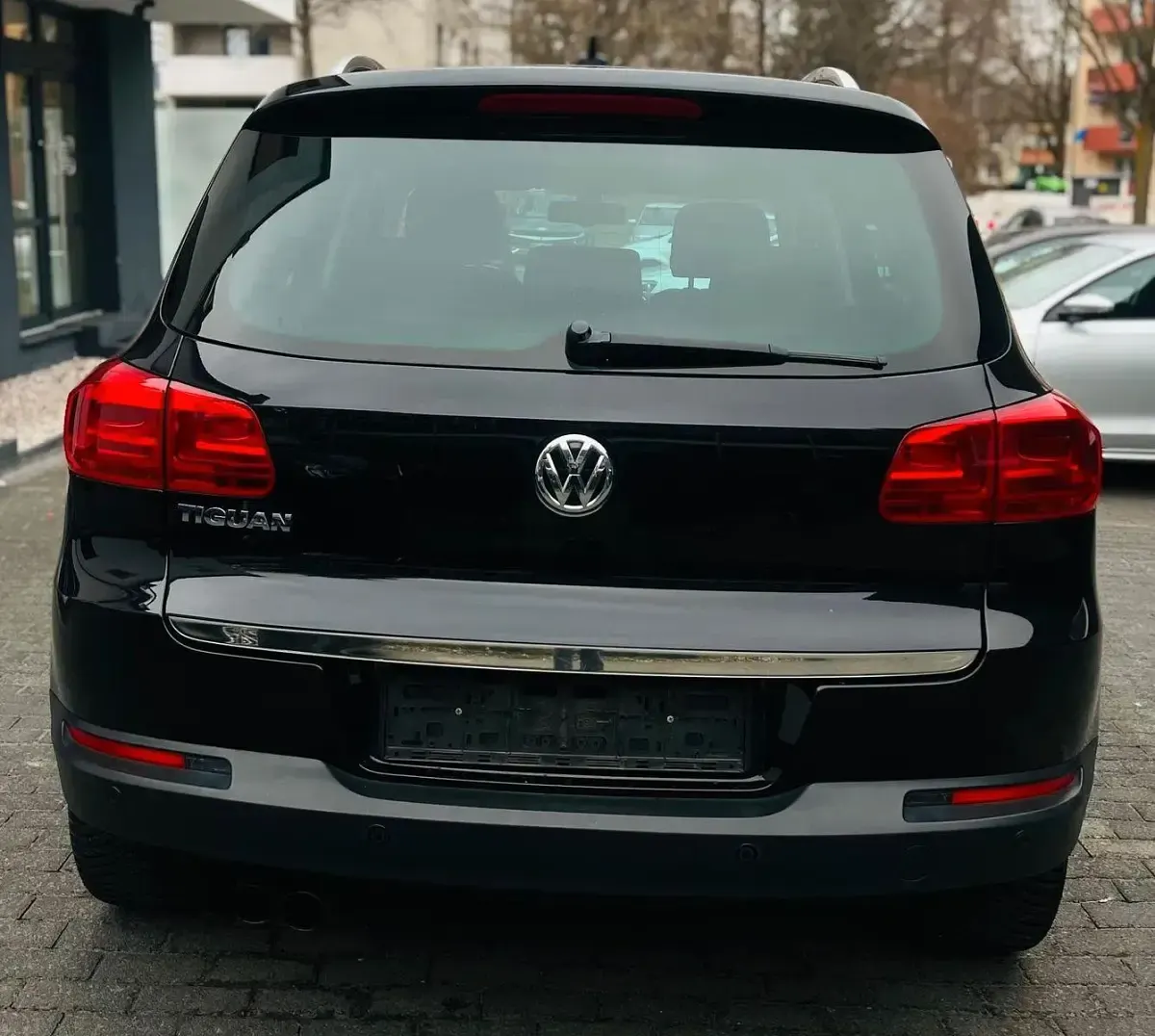 Gebraucht VW Tiguan Sportline 160 PS (117 kW) 2014 Schwarz SUV
