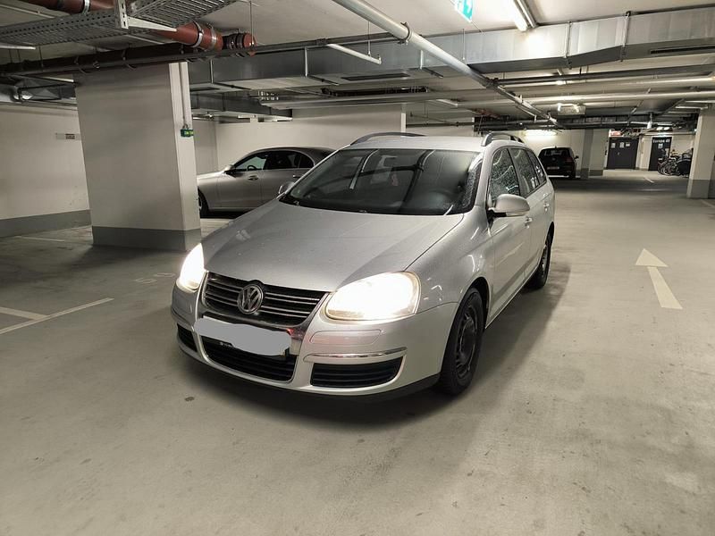 Gebraucht VW Golf V 105 PS (77 kW) 2008 Silber Kombi