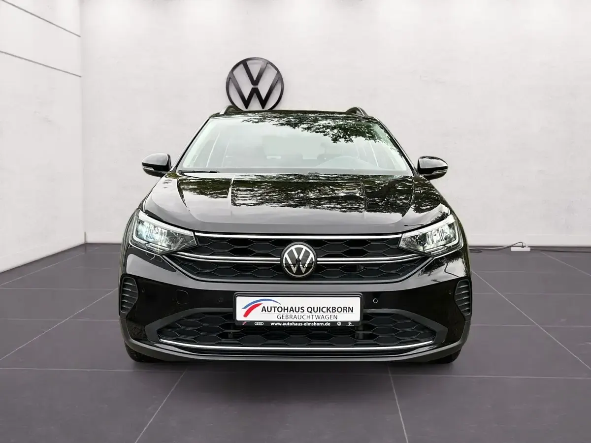 Gebraucht VW Taigo Life 116 PS (85 kW) 2024 Deepblack perleffekt SUV