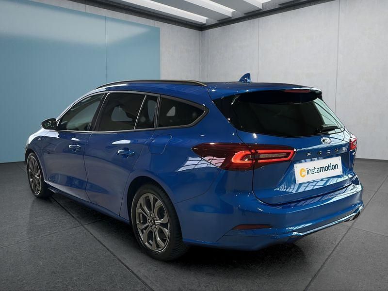 Gebraucht Ford Focus ST-Line 155 PS (114 kW) 2023 Blau Kombi