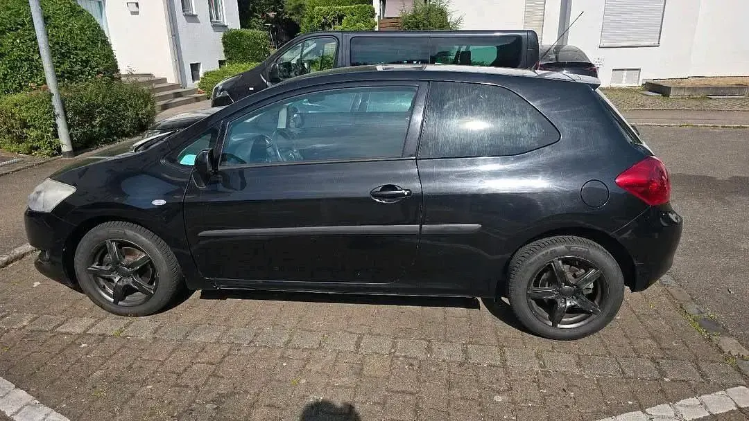 Gebraucht Toyota Auris 104 PS (76 kW) 2007 Schwarz Kleinwagen