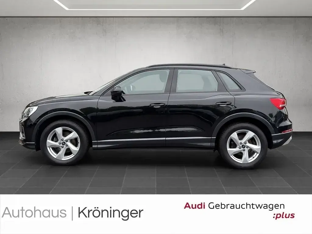 Gebraucht Audi Q3 Advanced 150 PS (110 kW) 2025 Mythosschwarz metallic SUV
