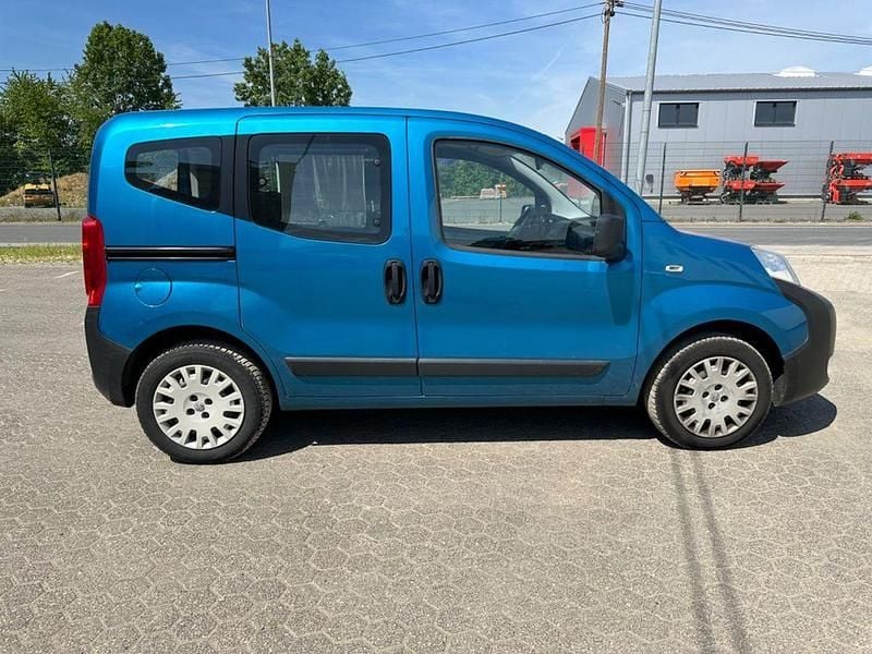 Gebraucht Peugeot Bipper 73 PS (53 kW) 2010 Blau Van / Kleinbus