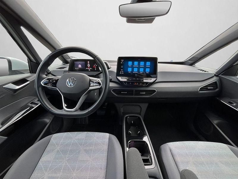 Gebraucht VW ID.3 Pro Performance 150 kW (204 PS) 2022 Gletscherweiß metallic schwarz (metallic) Kleinwagen