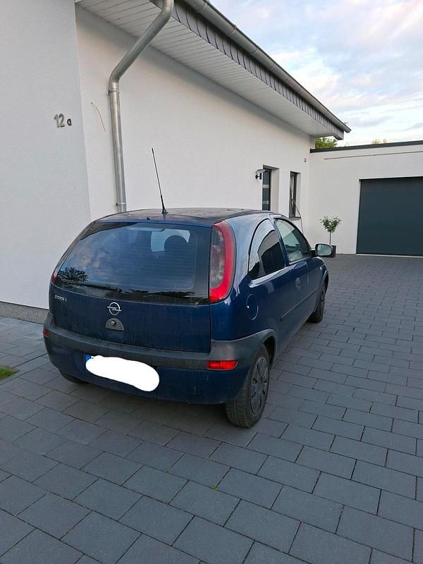 Blau Gebraucht 2003 Opel Corsa Kleinwagen | 450 € (Guter Preis) - Bild 1/4