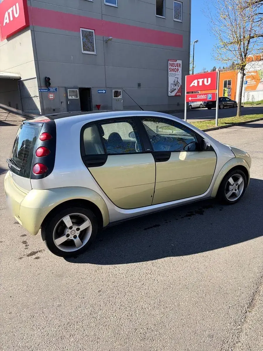 Second-hand Smart ForFour Passion 95 CP (69 kW) 2006 Verde Hatchback