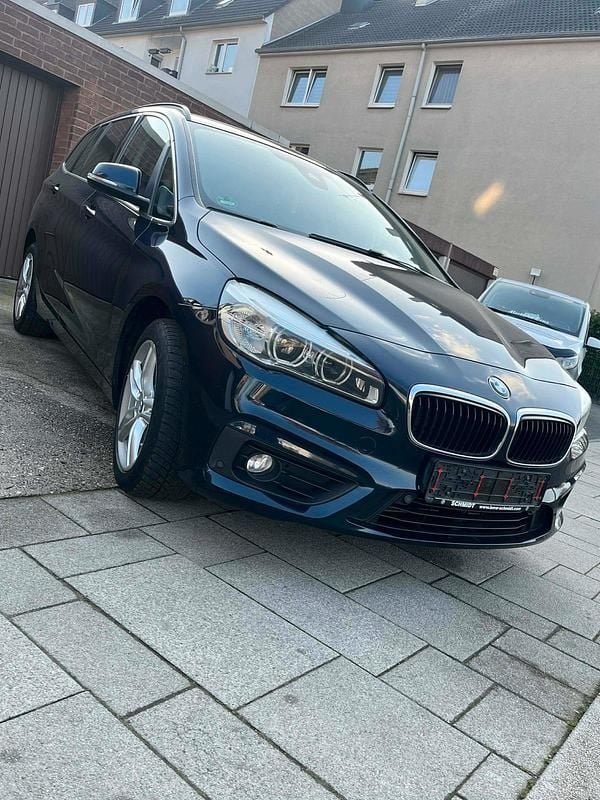 Gebraucht BMW 218 150 PS (110 kW) 2017 Blau Van / Kleinbus