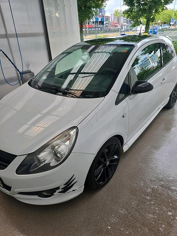 Weiß Gebraucht 2008 Opel Corsa Kleinwagen | 1.499 € (Fairer Preis) - Bild 1/4