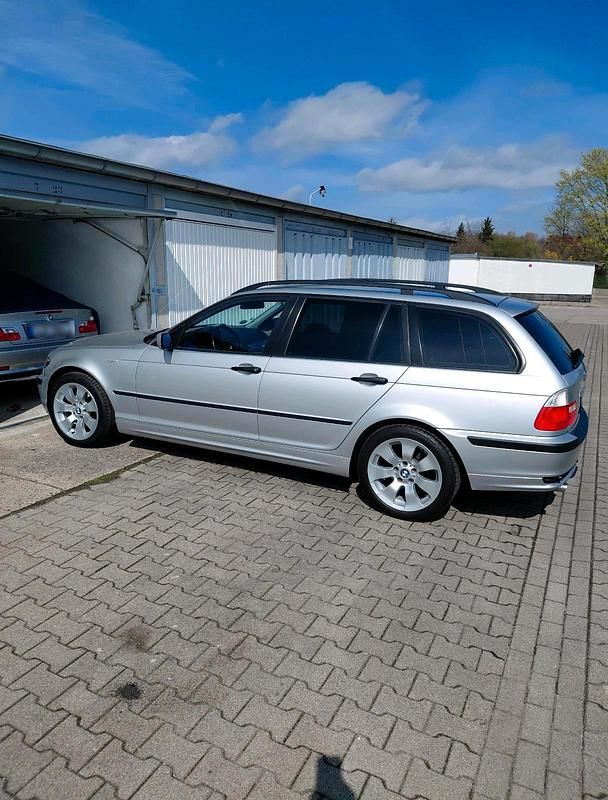 Gebraucht BMW 316 115 PS (84 kW) 2003 Silber Kombi