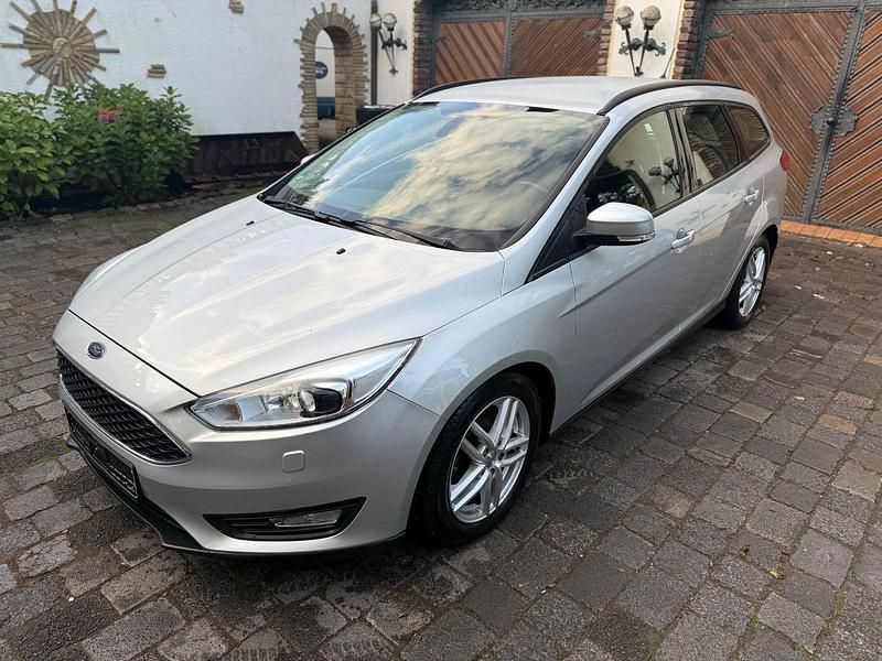 Gebraucht Ford Focus Business Edition 120 PS (88 kW) 2018 Silber Kombi