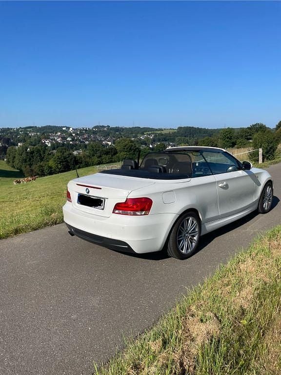 Gebraucht BMW 120 Cabriolet M Sport 170 PS (125 kW) 2012 Weiß Cabrio