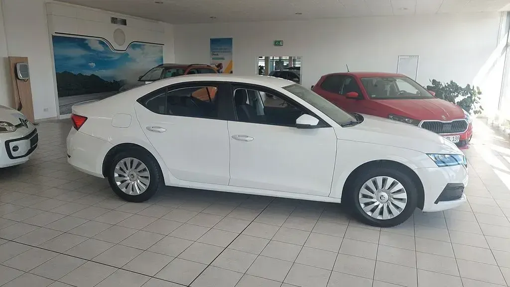 Gebraucht Skoda Octavia Active 110 PS (80 kW) 2022 Weiß Limousine