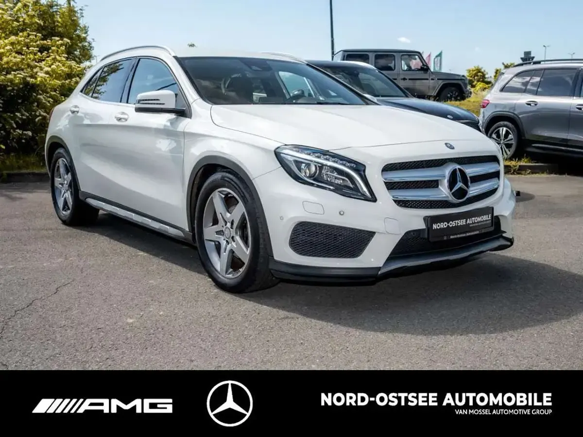 Gebraucht Mercedes GLA180 AMG 122 PS (89 kW) 2017 Zirrusweiß SUV