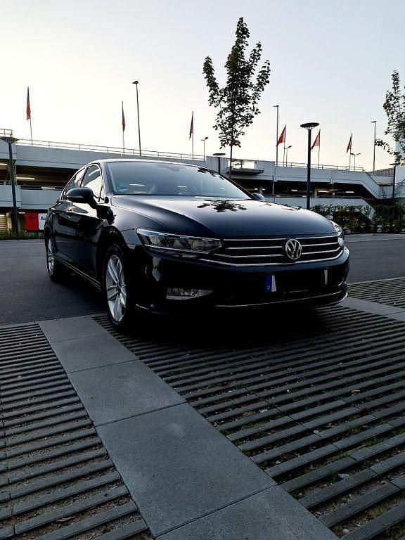 Gebraucht VW Passat Business 190 PS (139 kW) 2020 Schwarz Limousine