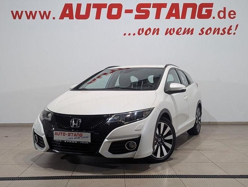Weiß Gebraucht 2015 Honda Civic Kombi | 11.700 € (Fairer Preis) - Bild 1/4