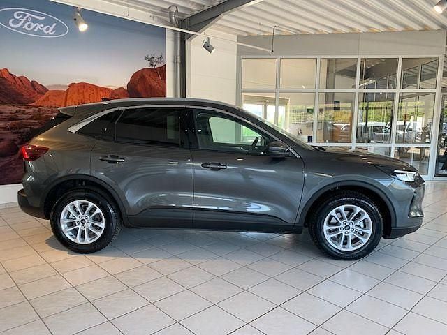 Neu Ford Kuga Titanium 151 PS (111 kW) 2026 Grau SUV