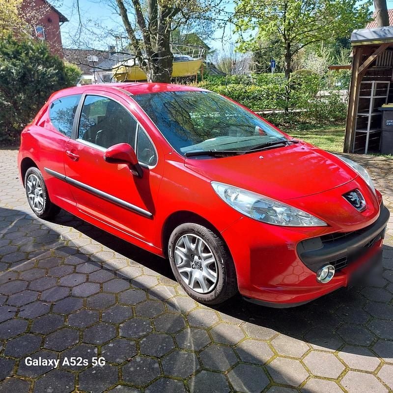 Usado Peugeot 207 75 CV (55 kW) 2009 Rojo Berlina