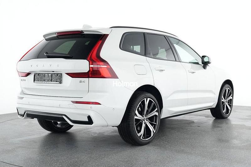 Gebraucht Volvo XC60 Plus 197 PS (144 kW) 2024 Weiß SUV