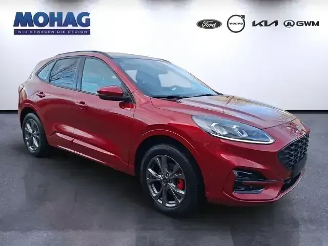 Gebraucht Ford Kuga ST-Line X 225 PS (165 kW) 2022 Rot SUV