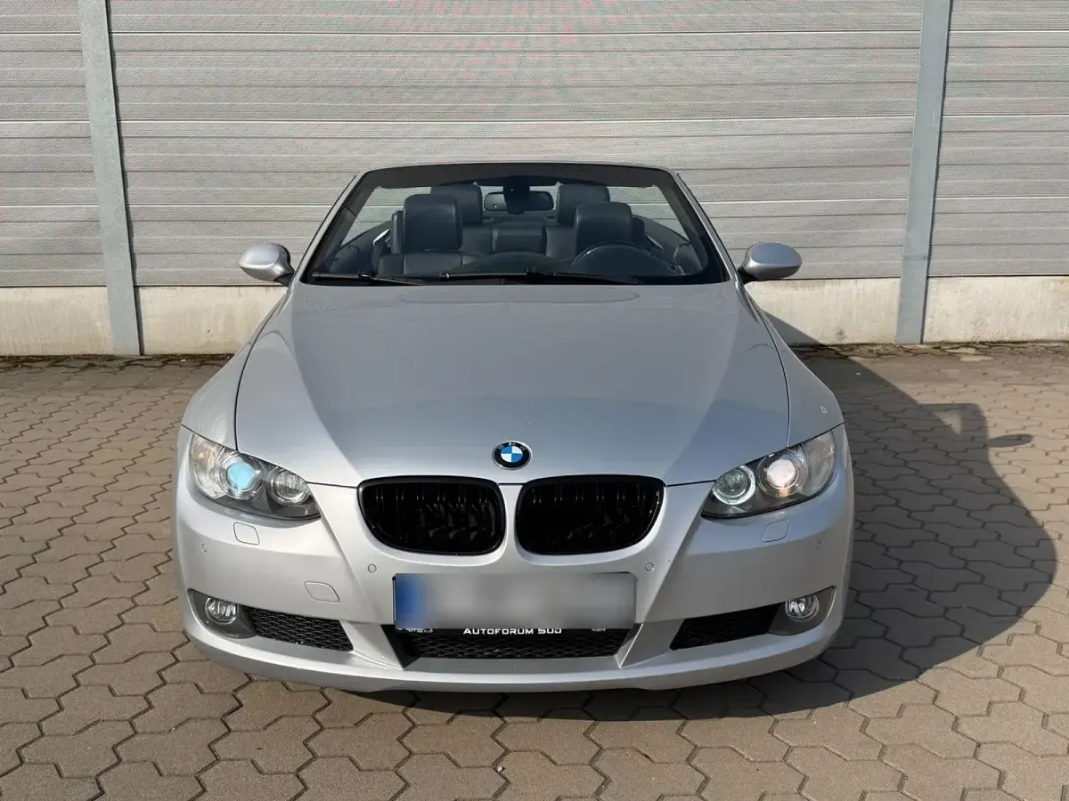 Używany BMW 320 Cabriolet Performance 170 KM (125 kW) 2009 Srebrny Kabriolet