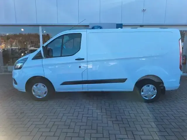 Gebraucht Ford Transit Custom Trend 131 PS (96 kW) 2022 Weiß Limousine