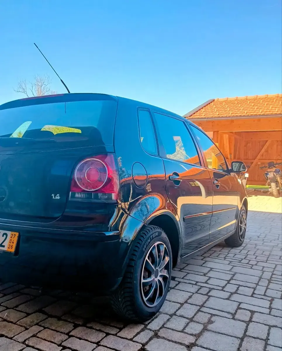Second-hand VW Polo 80 CP (58 kW) 2007 Negru Hatchback