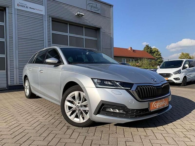Gebraucht Skoda Octavia Style 150 PS (110 kW) 2020 Brilliantsilber metallic (metallic) Kombi