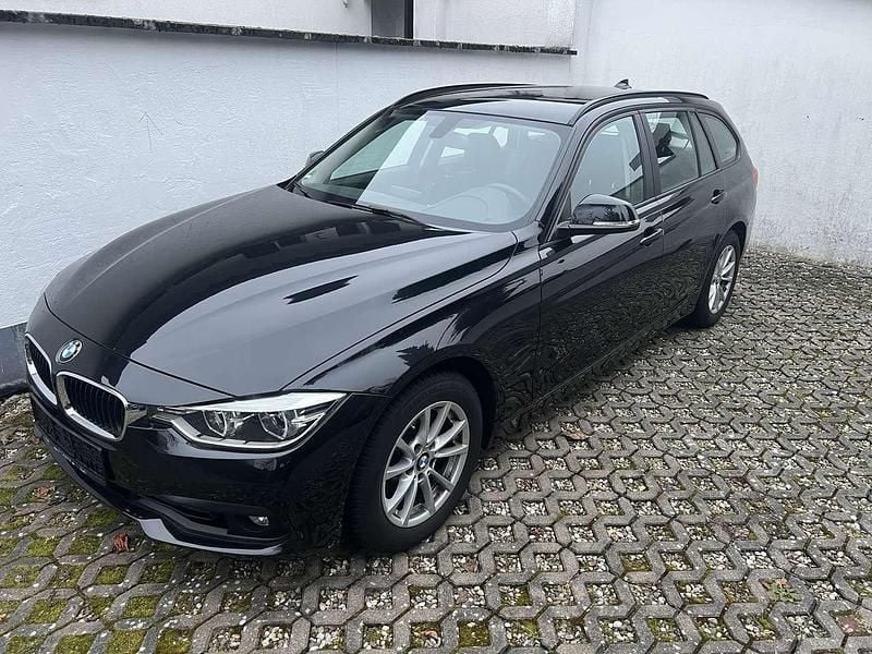 Gebraucht 2019 BMW 318 Advantage Kombi | 19.999 € (Superpreis) - Bild 1/4