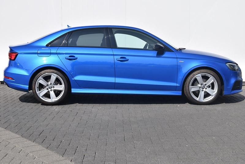 Gebraucht Audi A3 S-Line 150 PS (110 kW) 2018 Blau Limousine