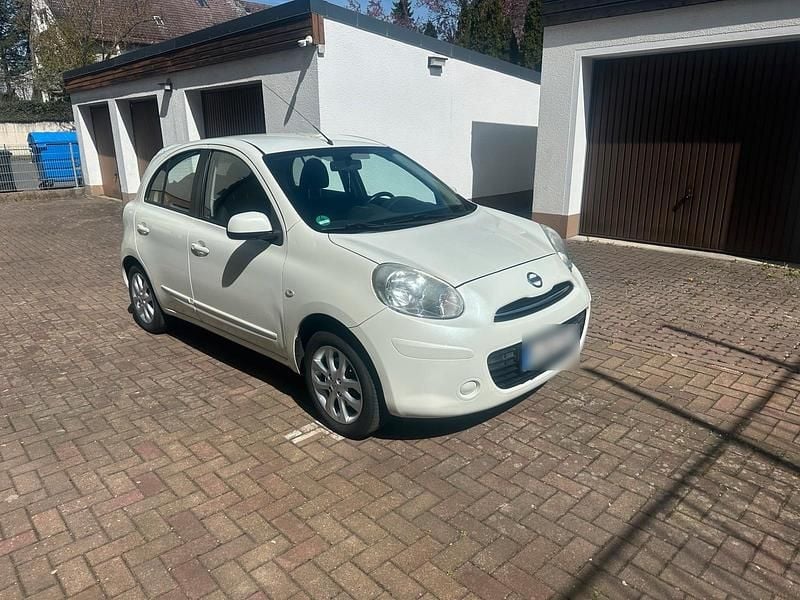 Gebraucht Nissan Micra 80 PS (58 kW) 2012 Weiß Kleinwagen