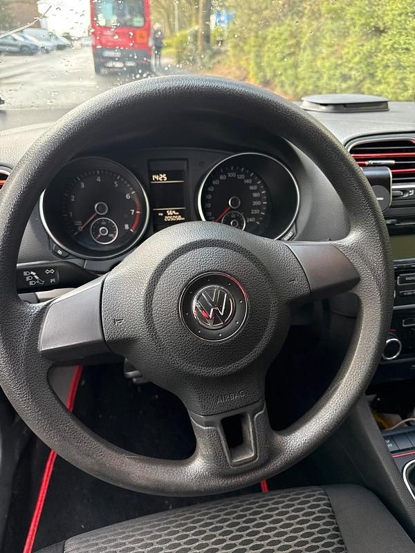 Gebraucht VW Golf VI 105 PS (77 kW) 2009 Schwarz Kleinwagen