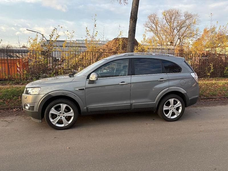 Gebraucht Chevrolet Captiva LTZ 184 PS (135 kW) 2013 Grau SUV