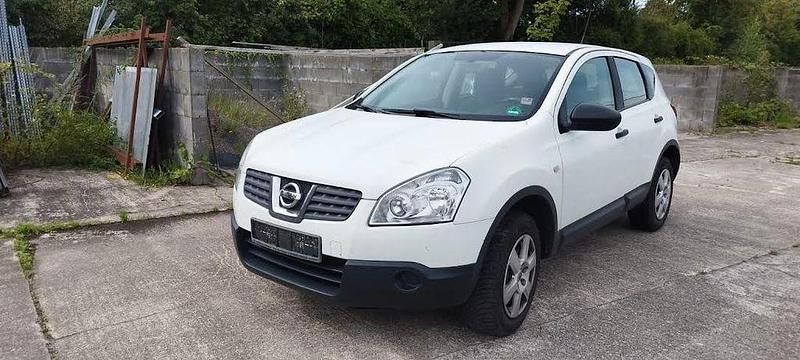 Weiß Gebraucht 2009 Nissan Qashqai Acenta SUV | 3.200 € (Fairer Preis) - Bild 1/4