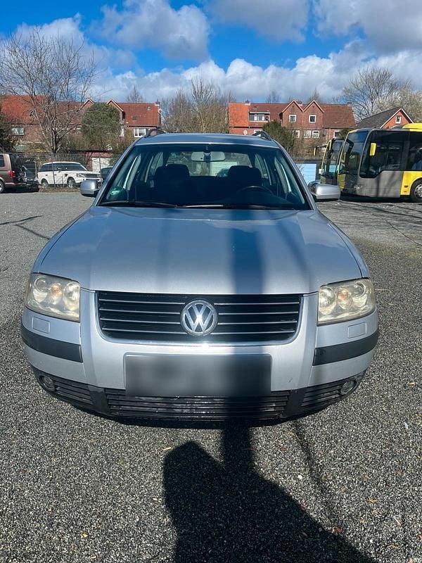Gebraucht VW Passat 115 PS (84 kW) 2002 Silber Kombi