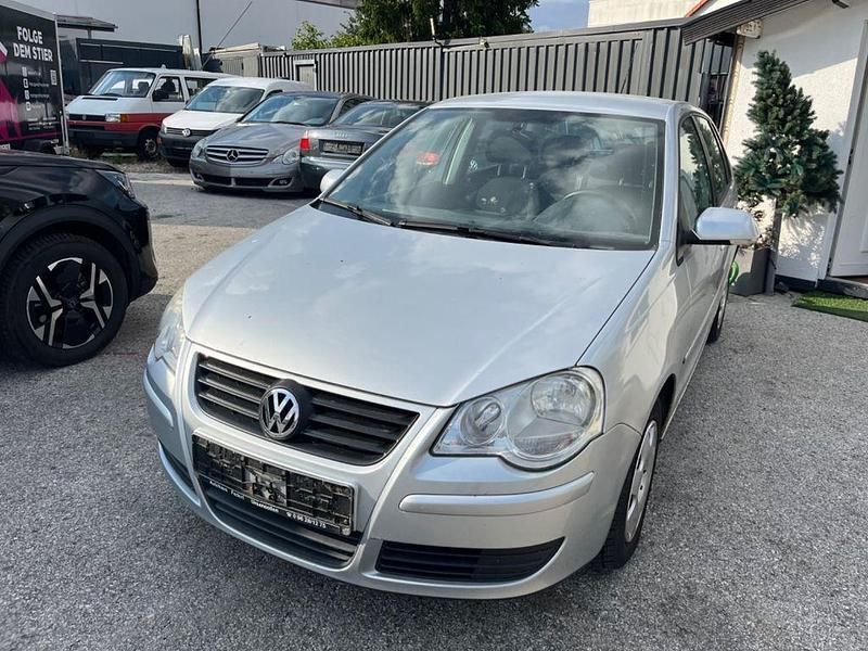 Silber Gebraucht 2006 VW Polo Basis Limousine | 1.490 € (Superpreis) - Bild 1/4