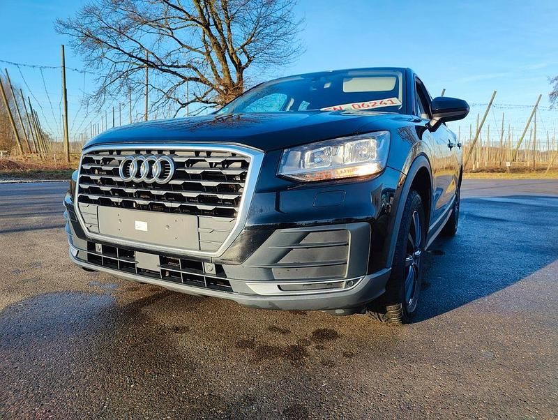 Second-hand Audi Q2 Basis 116 CP (85 kW) 2019 Negru SUV