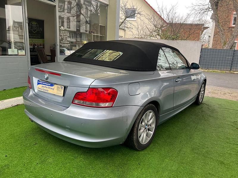 Gebraucht BMW 118 Cabriolet Sport Line 143 PS (105 kW) 2009 Blau Cabrio