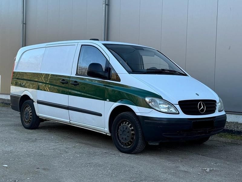 Weiß Gebraucht 2008 Mercedes Vito Van / Kleinbus | 3.200 € (Guter Preis) - Bild 1/4